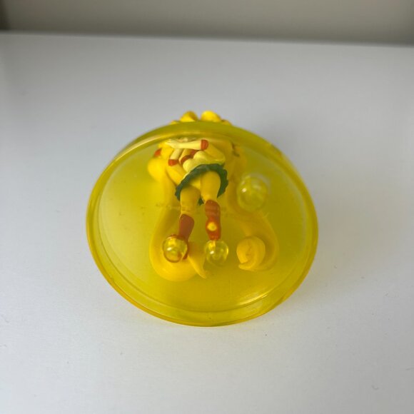 Sailor Moon Figure With Poseable Stand - Picture 4 of 6